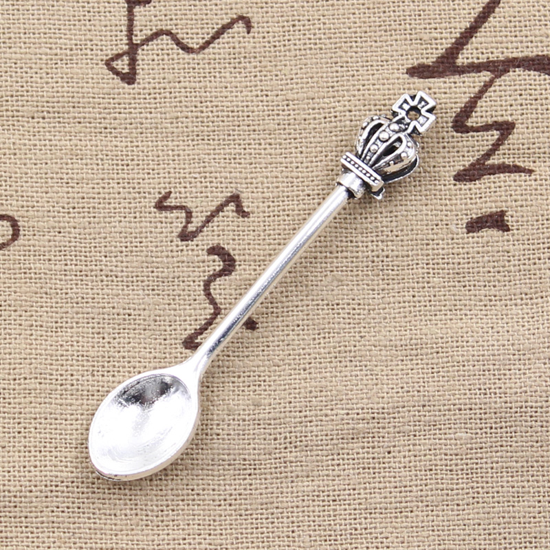 Vintage Collectible Spoons - 8 قطعة ملعقة المطبخ الساحرة تاج