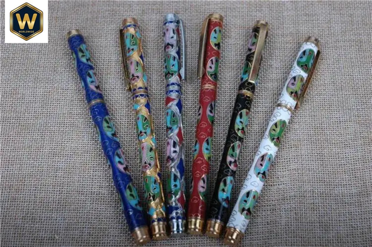 قلم حبر جاف كلاسيكي من الثماني - مراجعة Vintage Collectible Pens وسعره