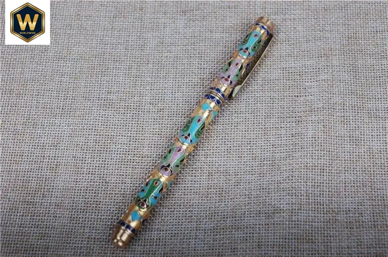 قلم حبر جاف كلاسيكي من الثماني - مراجعة Vintage Collectible Pens وسعره