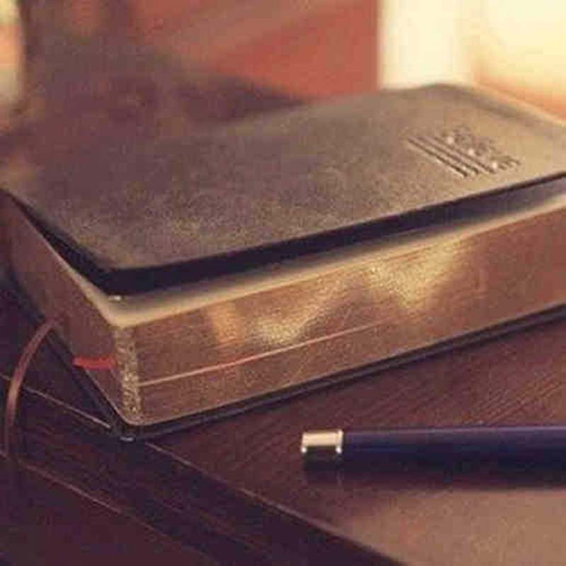 خمر سميكة الجلود الكتاب المقدس - مراجعة Vintage Collectible Books وسعره